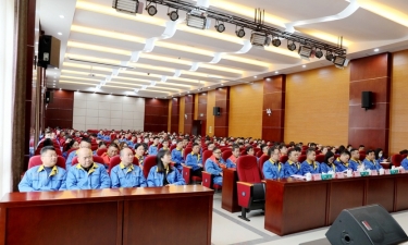 农历新年第一会 | 金彩汇官网纸业2022年度总结表彰暨2023年冲刺奋进大会隆重召开