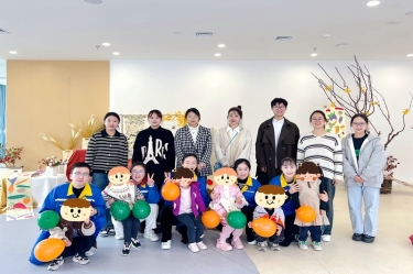 以一份温暖 换一身星光——金彩汇官网纸业团委与曹桥行知幼儿园开展爱心结对活动